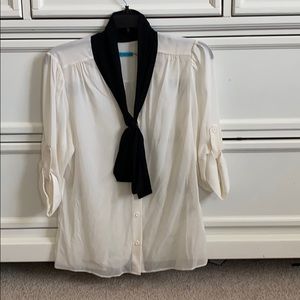 Alice + Olivia White tie top small